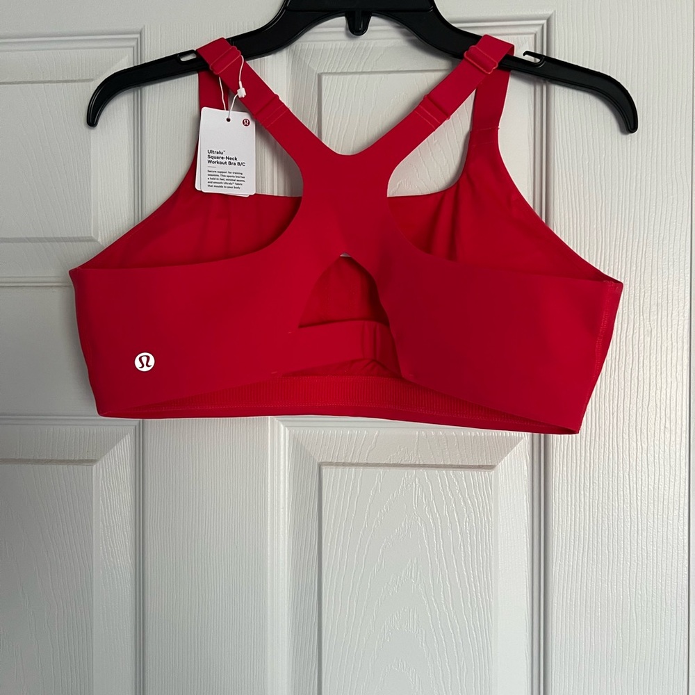 Lululemon NEW with tags, Athletica Pink Strappy Sports Bra, size 12.